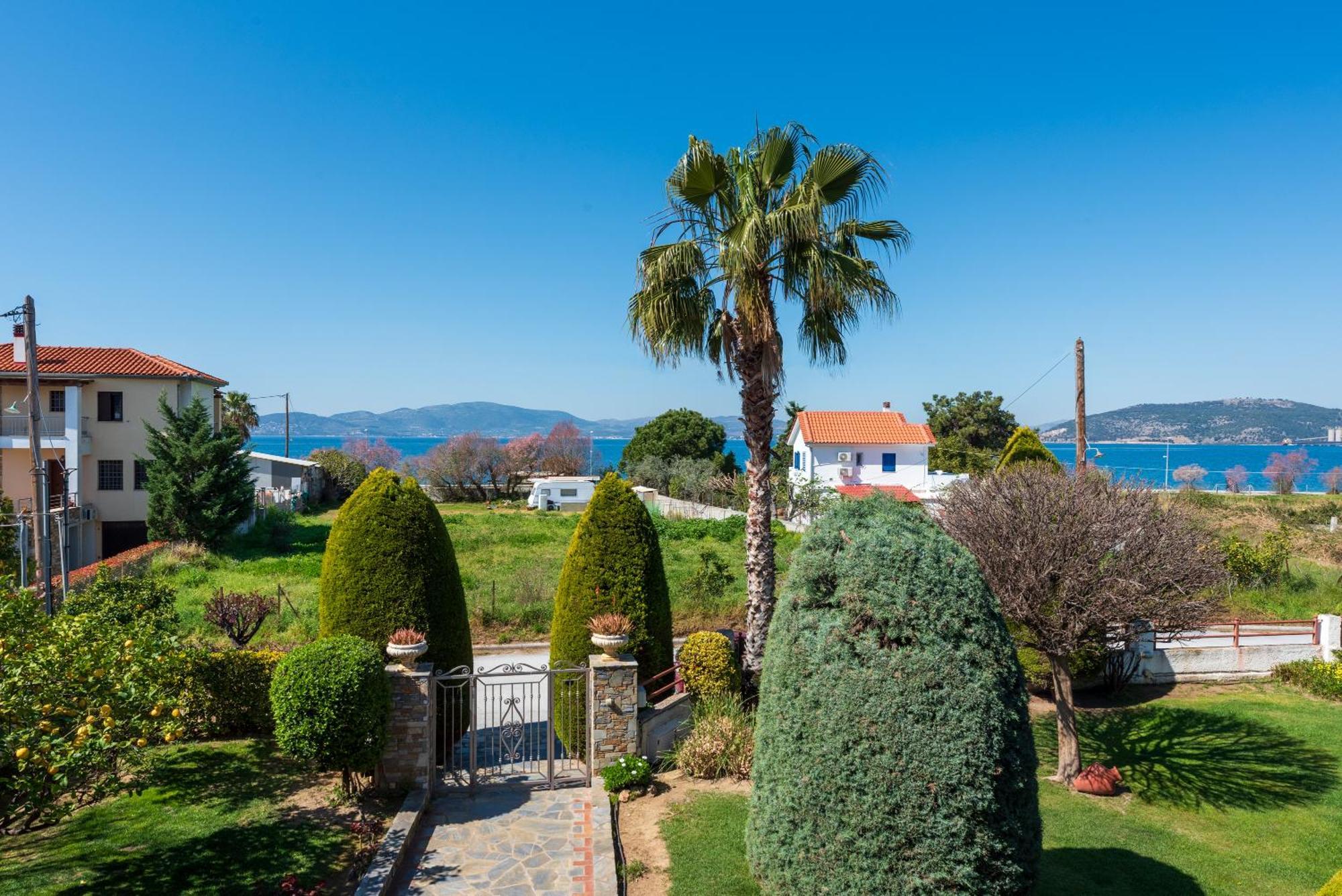 Christina'S Twin Palm Trees House Daire Agria Dış mekan fotoğraf